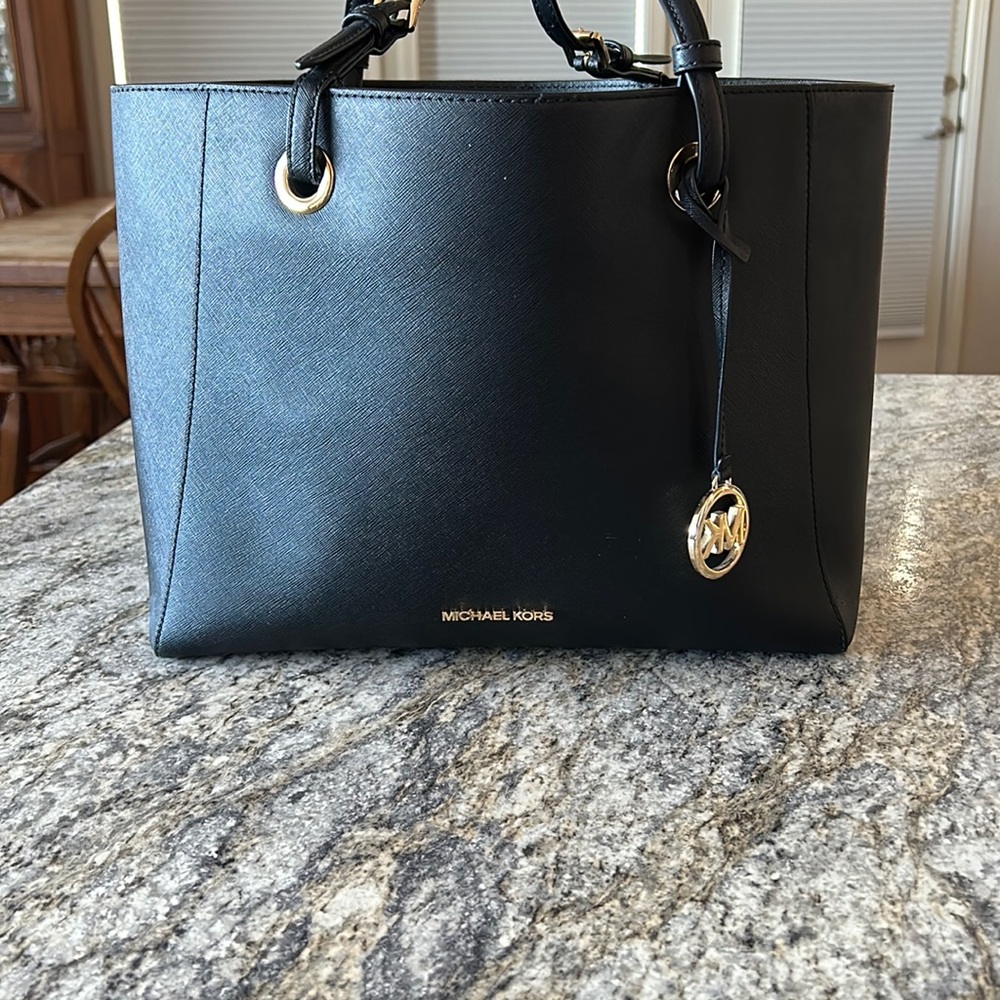 Michael Kors tote